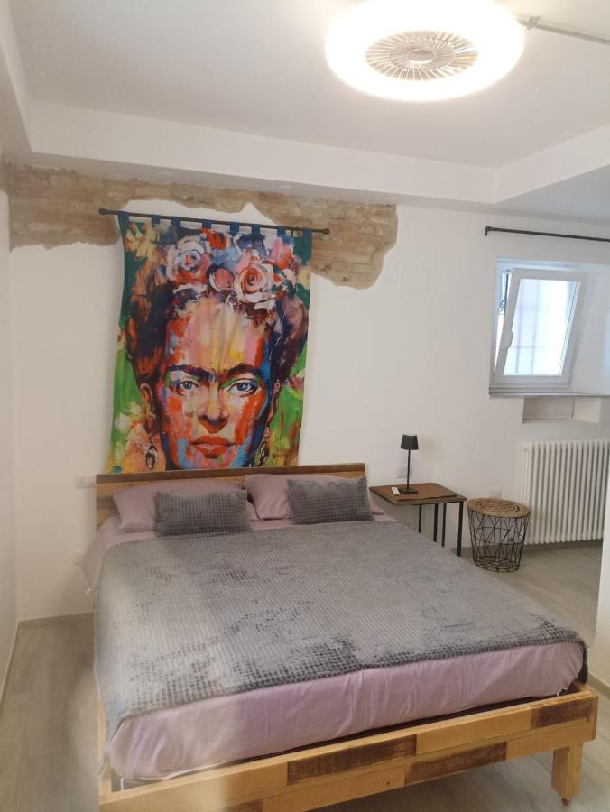 Casa Del Fiordaliso Hotel San Benedetto del Tronto Ngoại thất bức ảnh